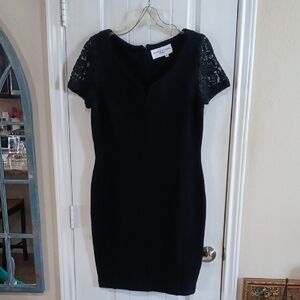 Adrienne Vittadini LBD Sheath w Lace Cap Sleeves